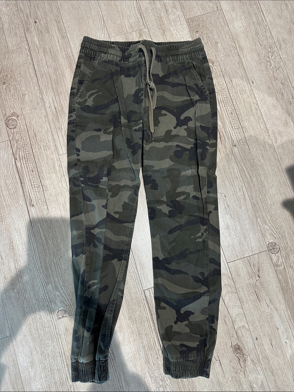 Women’s Camouflage Jogger Pants - Olive Camo